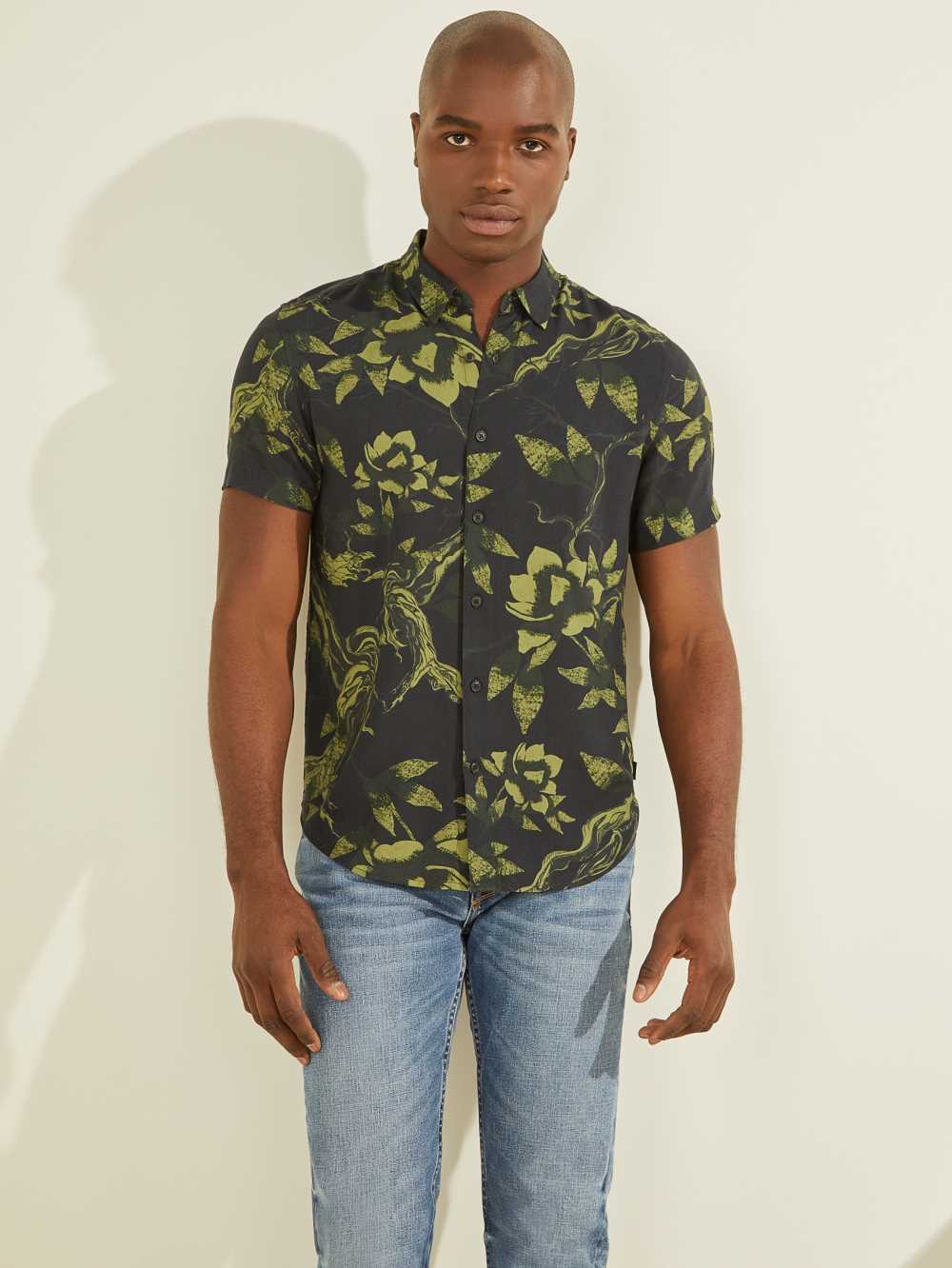 Black Green Men\'s Guess Eco Rayon Forest Shirts Australia Sale | 792ZLQJEH