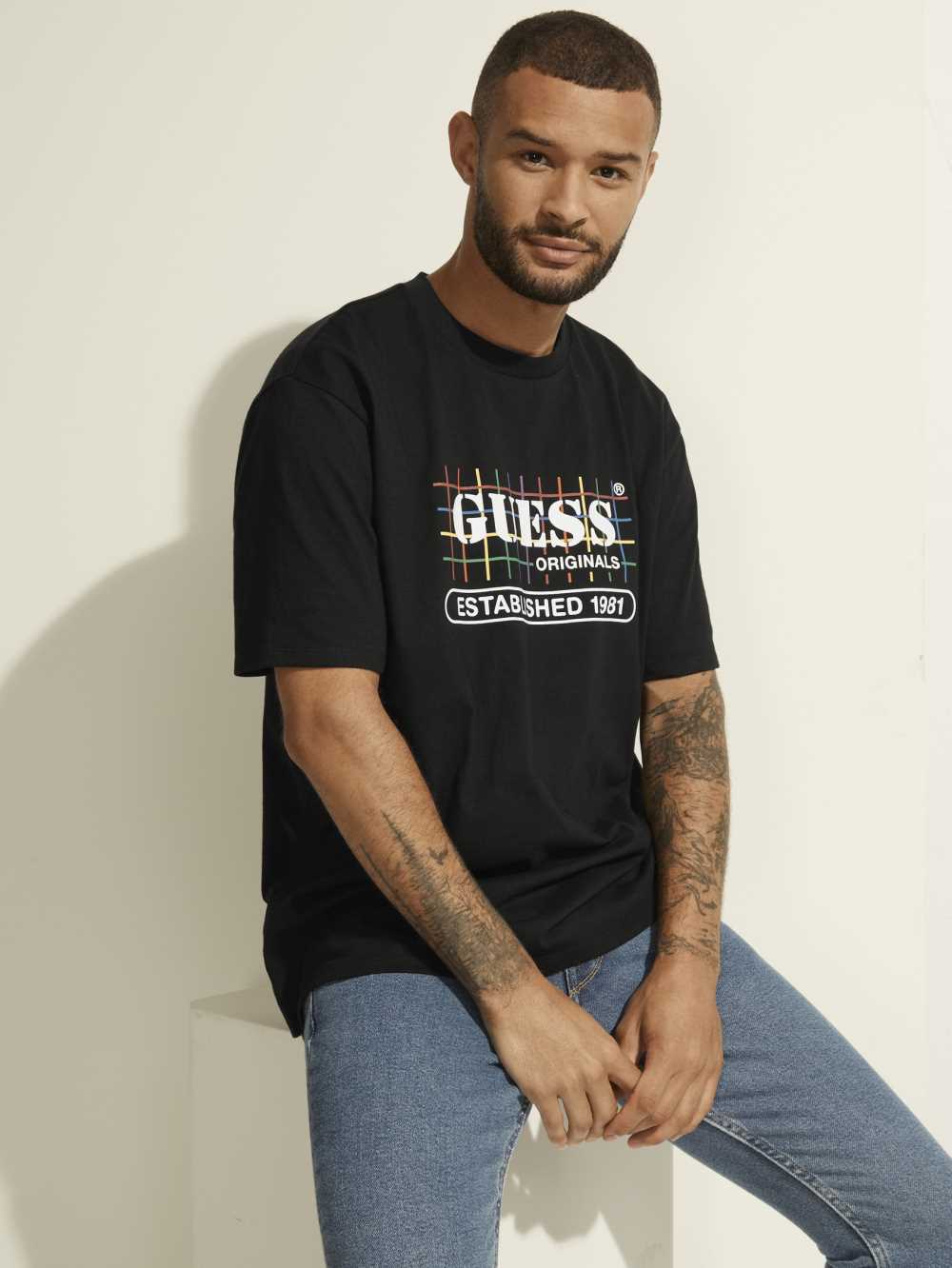 Black Men\'s Guess Originals Rainbow Grid T-shirt Australia Sale | 947KWDXIP