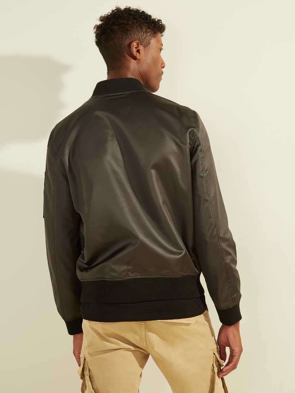 Black Men's Guess Satin Bomber Jackets Australia Sale | 917BAOGER