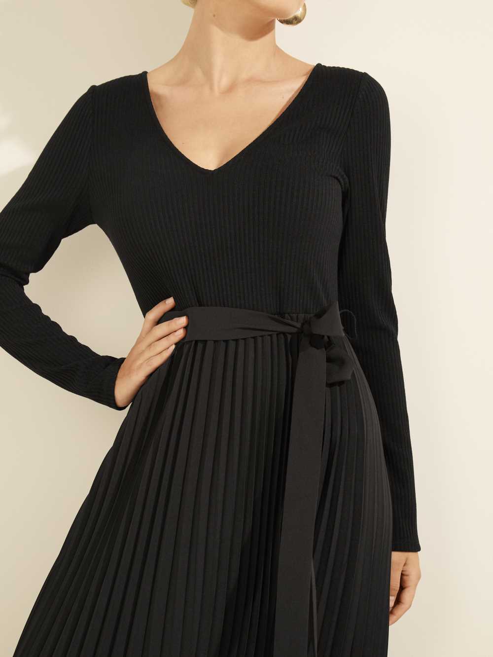 Black Women's Guess Eco Erynn Pleated Long-Sleeve Dresses Australia Sale | 486TPZWKG