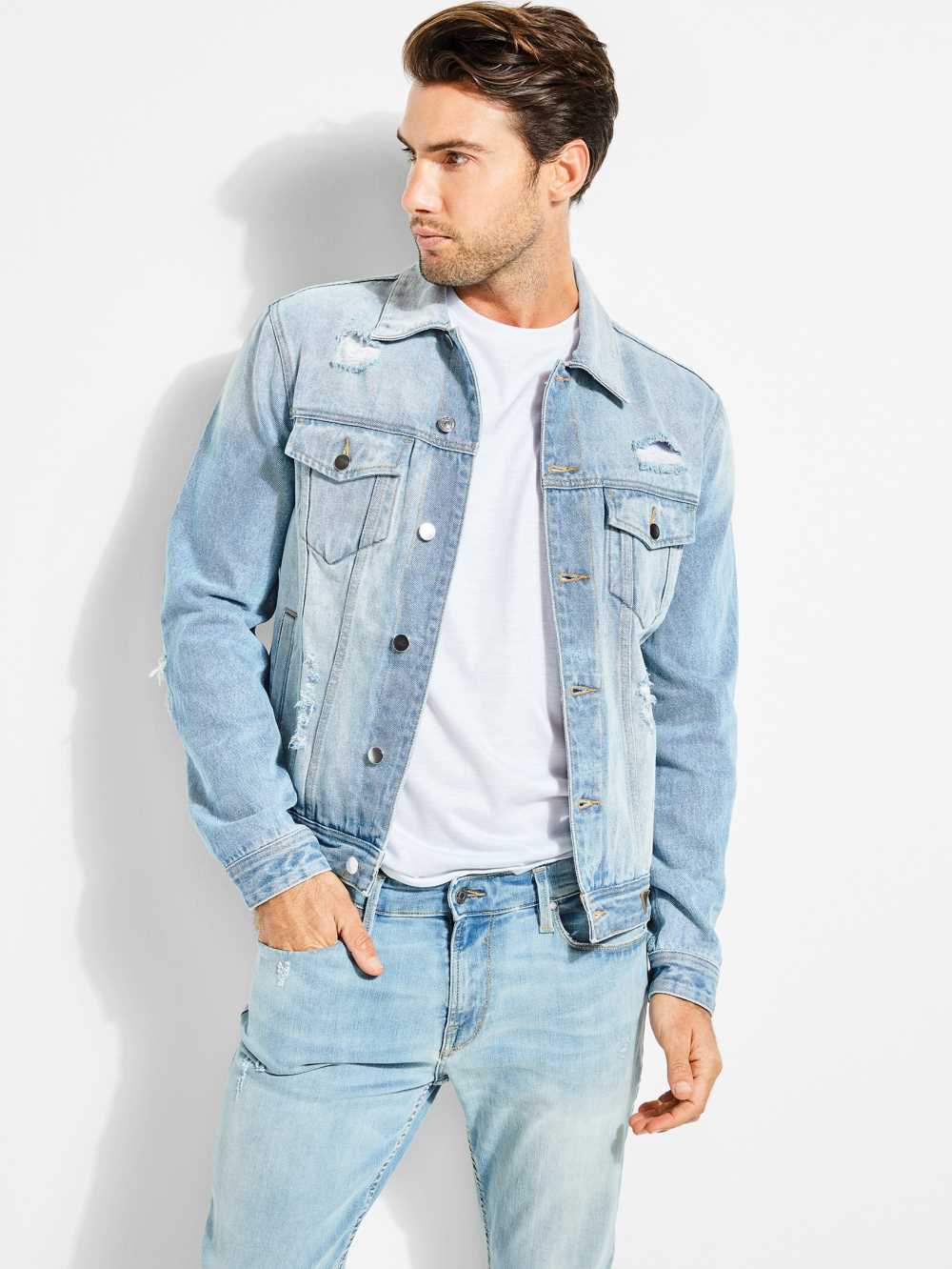 Blue Men's Guess Dillon Light-Wash Denim Jackets Australia Sale | 128JKDBRA