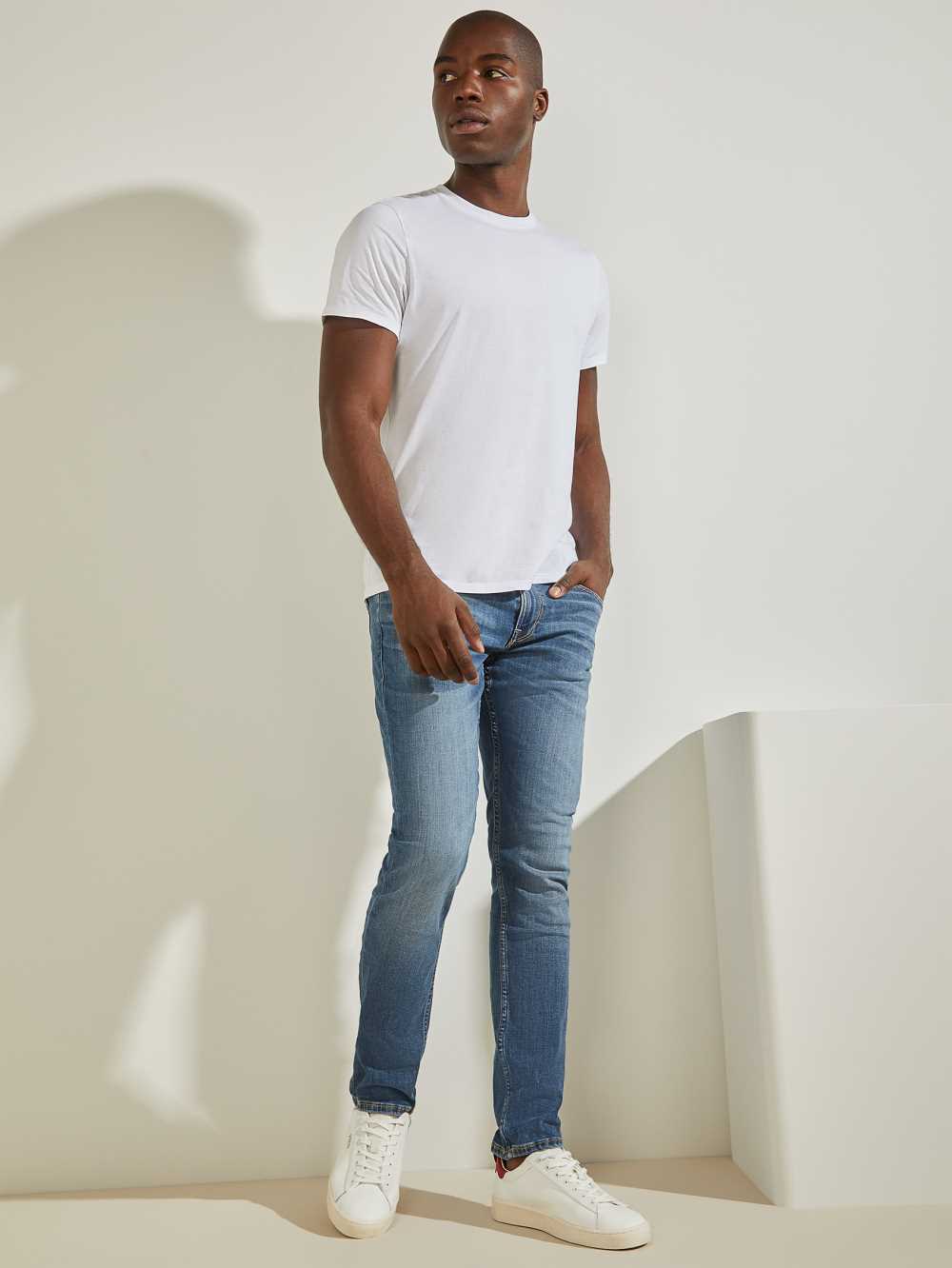 Blue Men's Guess Slim Tapered Jeans Australia Sale | 658YDCOQN