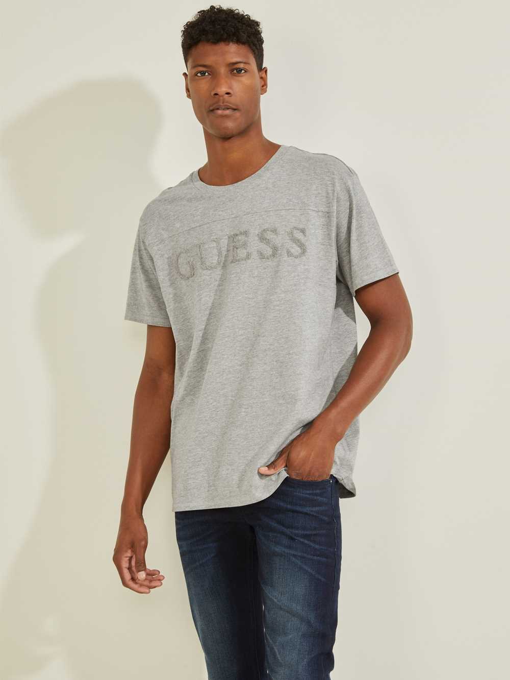 Grey Men\'s Guess Chenille Logo T-shirt Australia Sale | 846VBPUAE