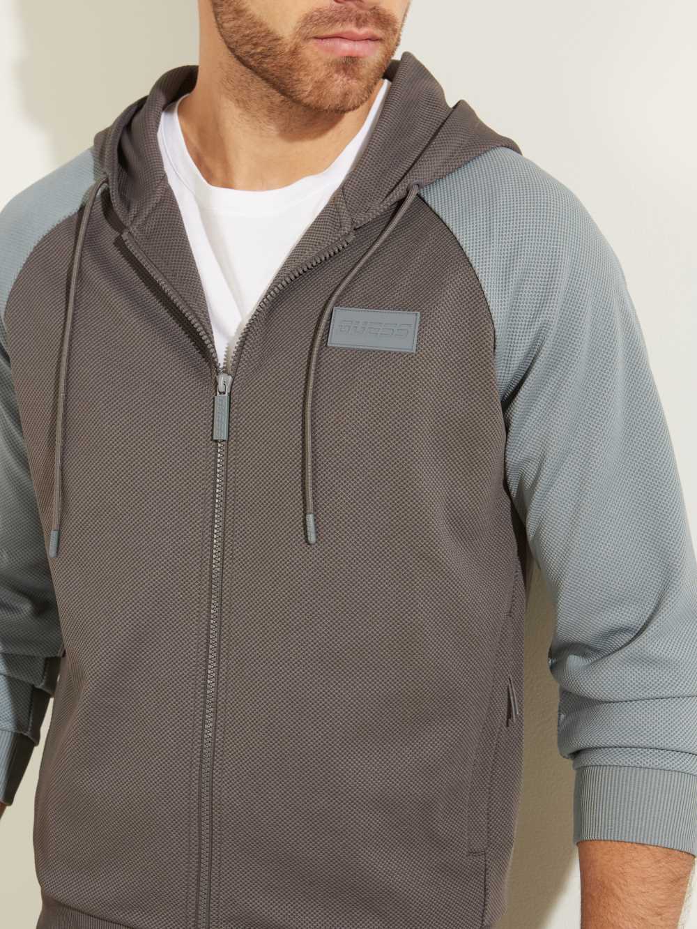 Grey Men's Guess Logo Patch Active Hoodie Australia Sale | 193YKHMGZ