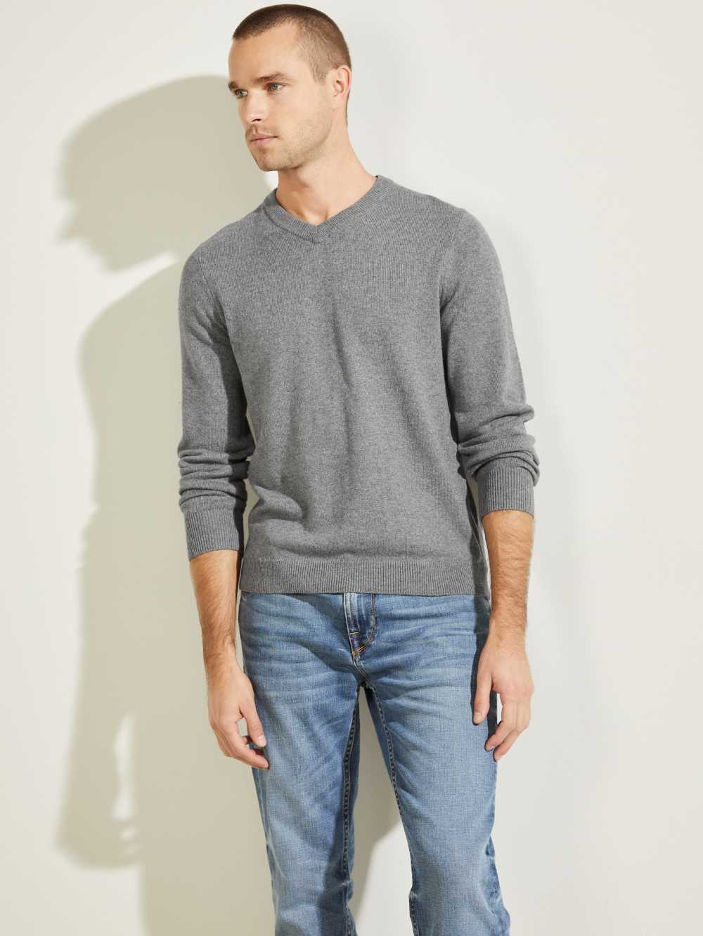 Grey Men\'s Guess Owen V-Neck Sweaters Australia Sale | 563USMYFA