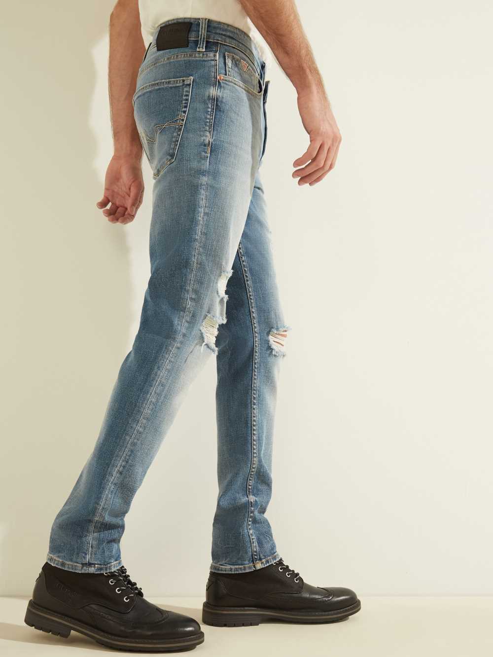 Light Wash Men's Guess Distressed Slim Tapered Jeans Australia Sale | 847TDRSHB