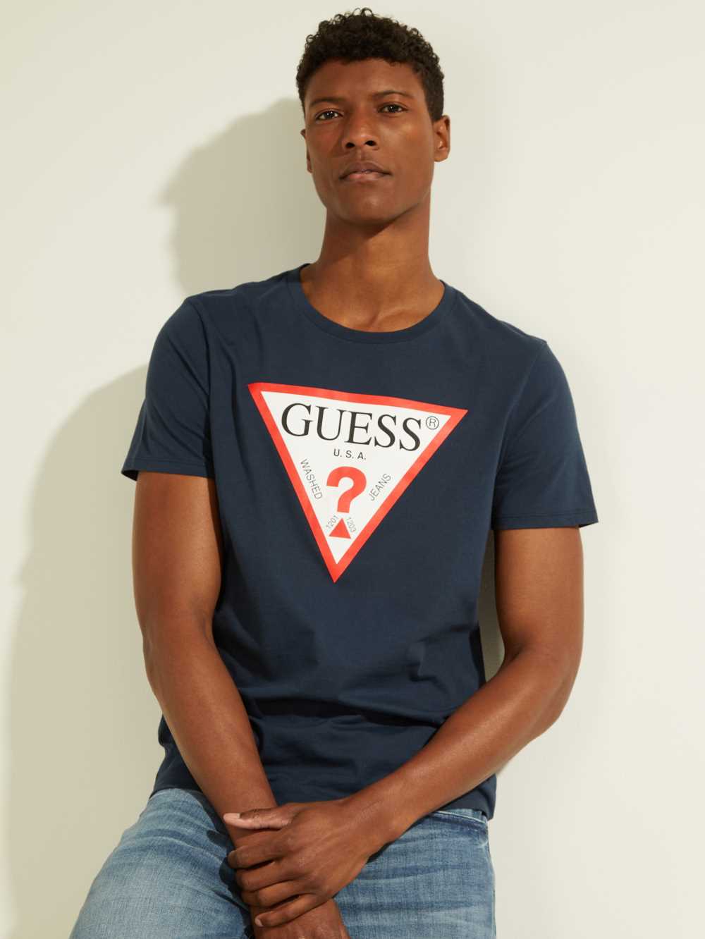 Navy Men\'s Guess Classic Logo T-shirt Australia Sale | 096NABYGD