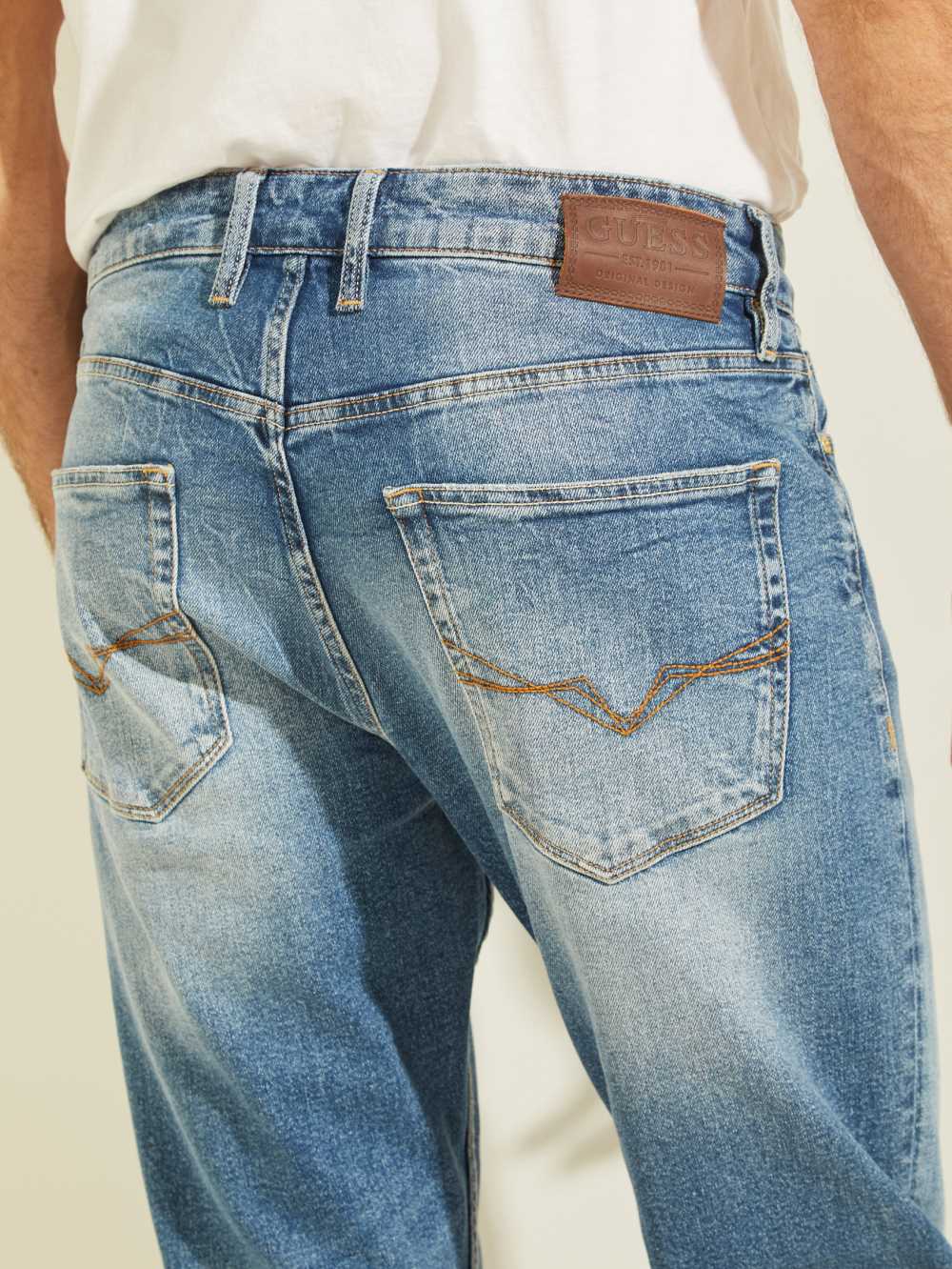 Wash Men's Guess Regular Straight Faded Jeans Australia Sale | 105LHNPVQ