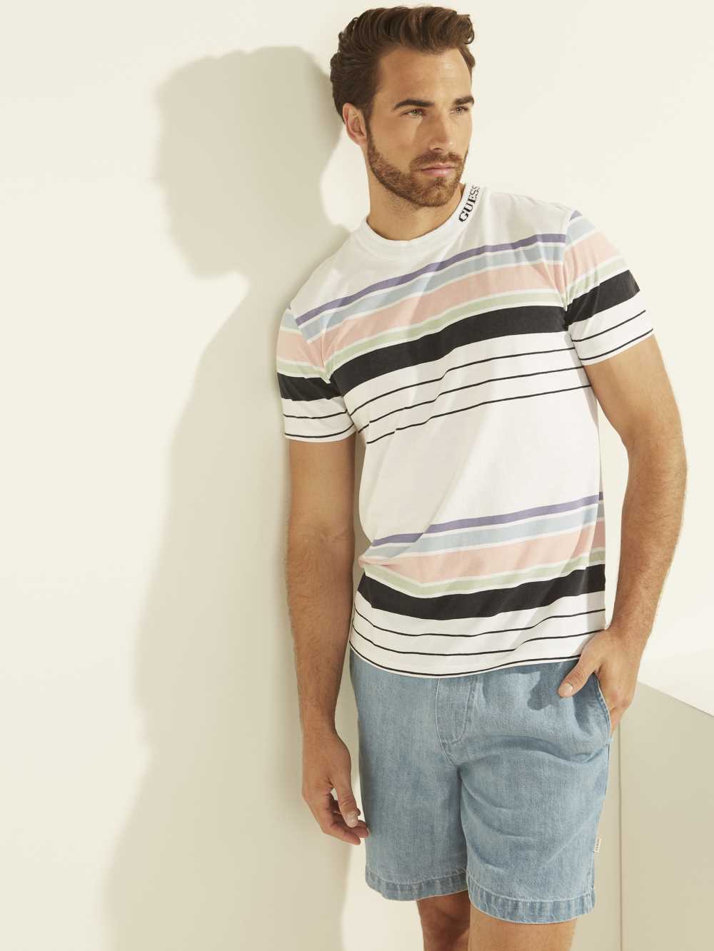 White Men\'s Guess Eli Acid Wash Stripe T-shirt Australia Sale | 637HBDNRF