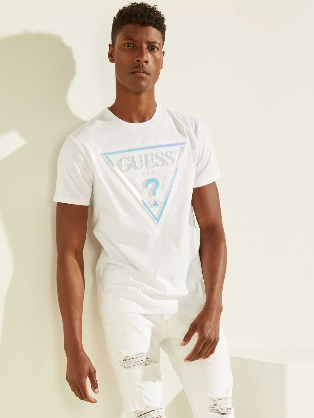 White Men\'s Guess Hologram Logo T-shirt Australia Sale | 361DRVTWH