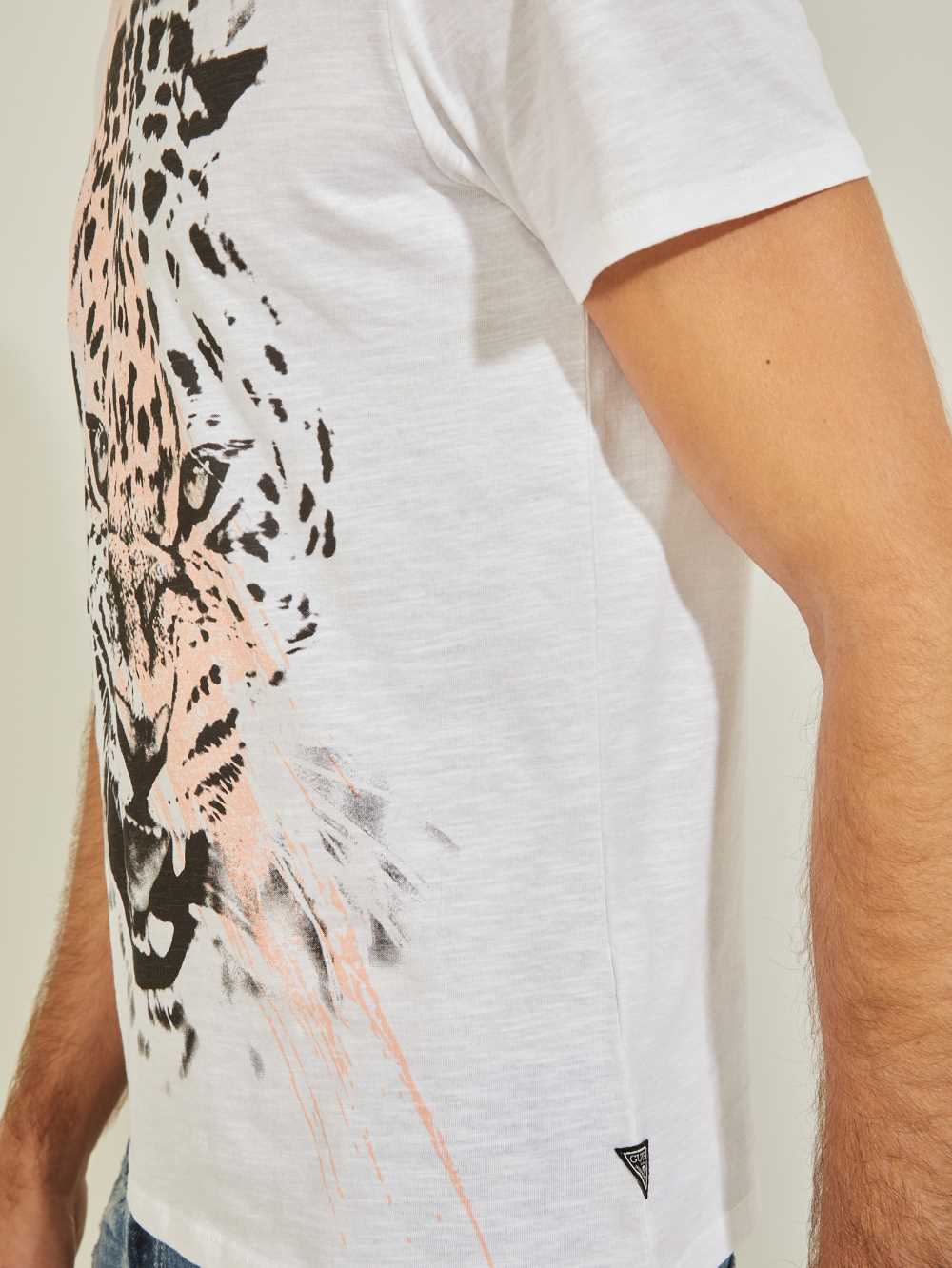 White Men's Guess Leopard Brushstroke T-shirt Australia Sale | 085EBMUGK