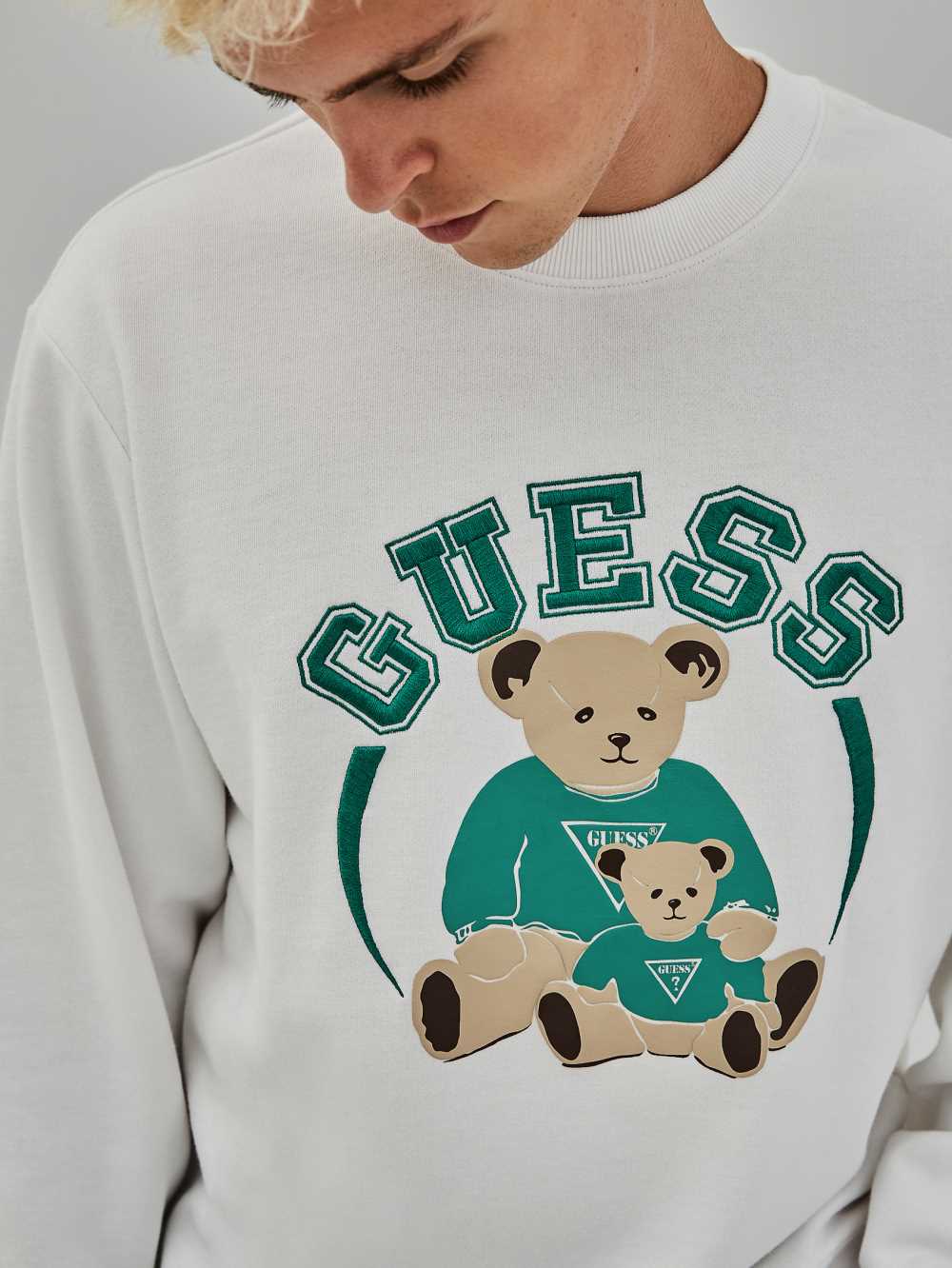 White Men's Guess Originals Bear Crewneck Sweatshirt Australia Sale | 819FOCLXV